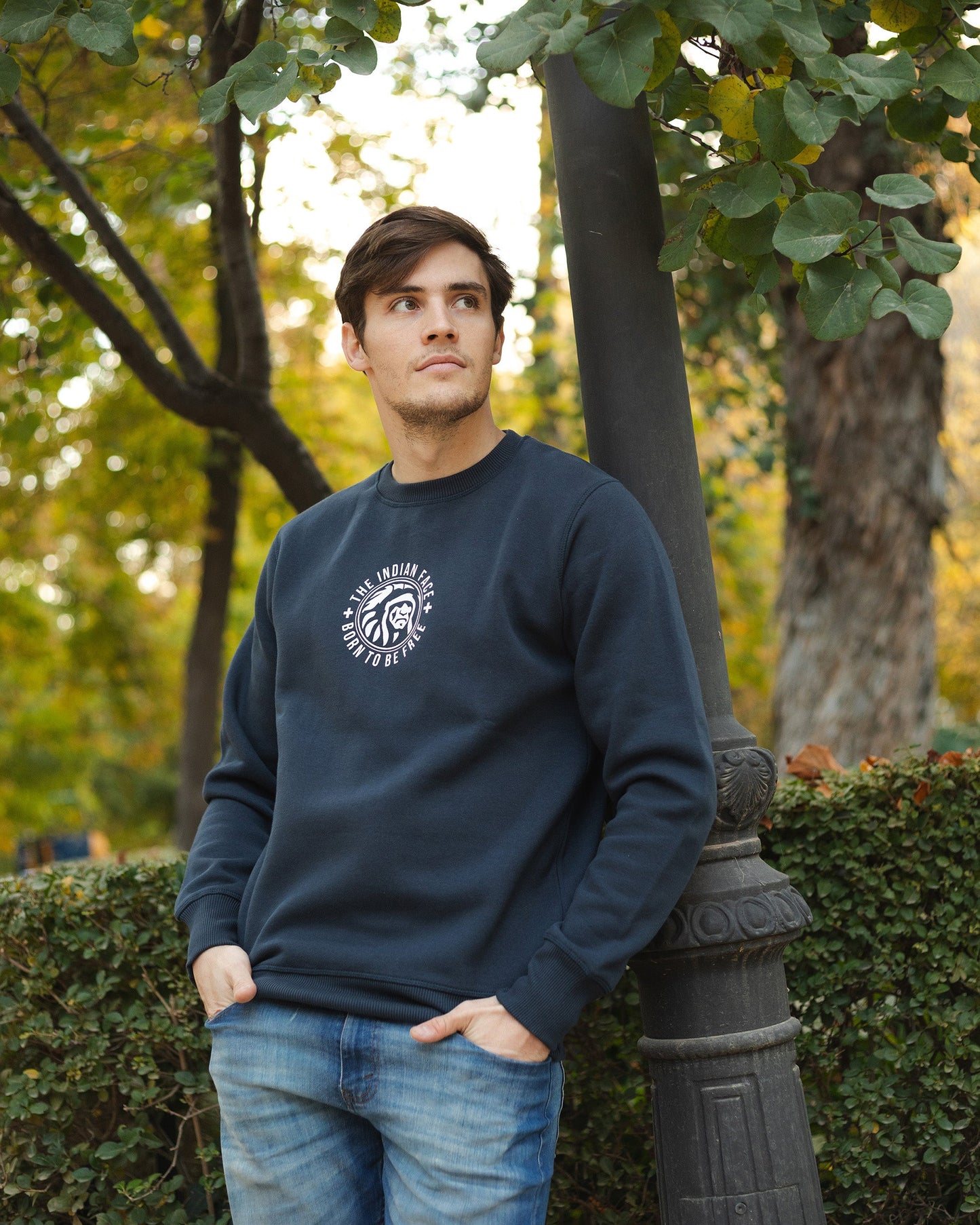 Spirit Navy Blue Watch – Elegant Modern Timepiece